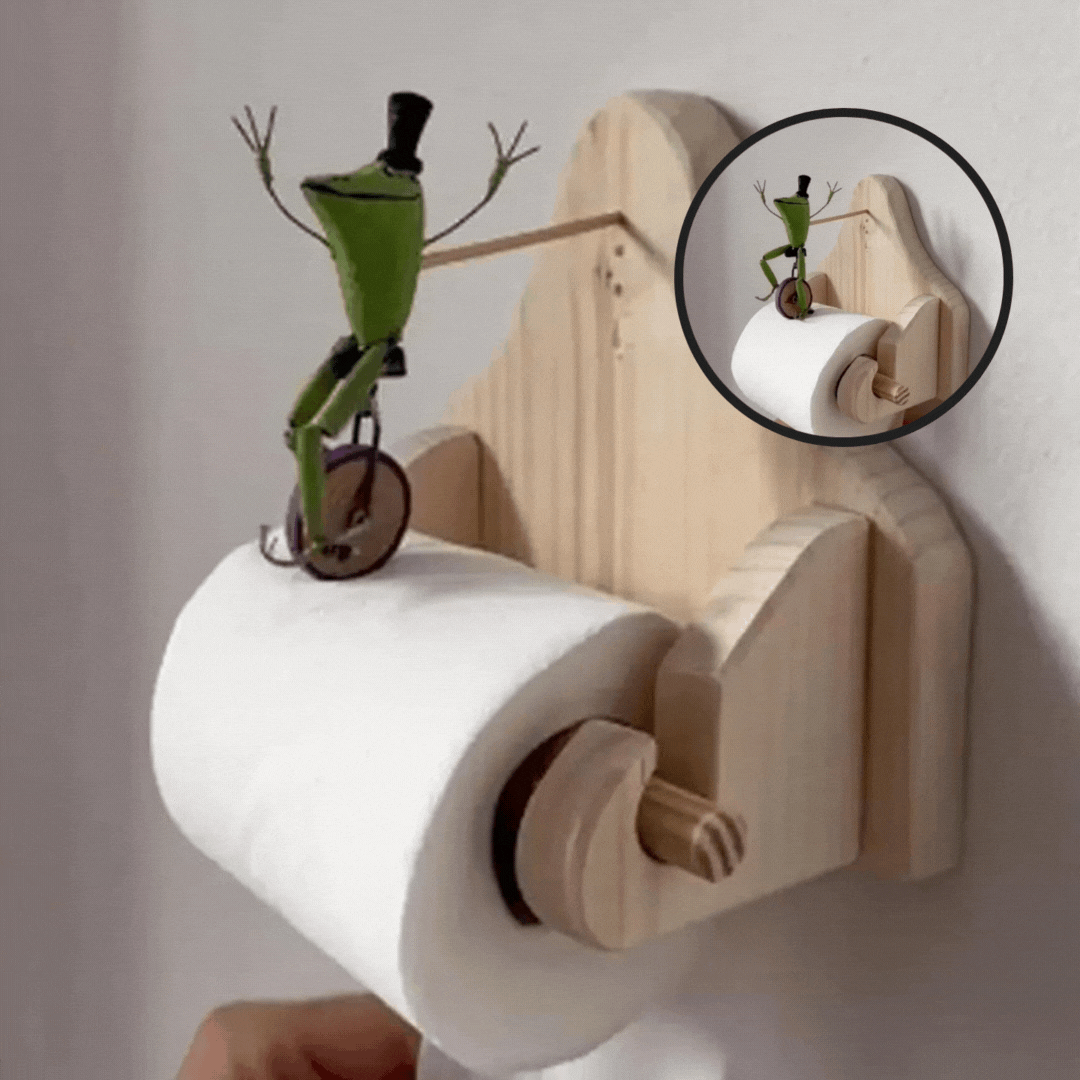 Toiletpapierhouder met Kikker op Fiets 0