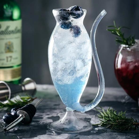 Glazen beker met rietje Belleza