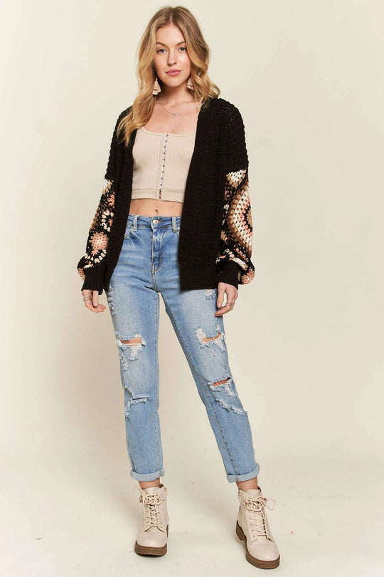 Dames Cardigan Gehaakt met Multi-kleurige Mouwen 4