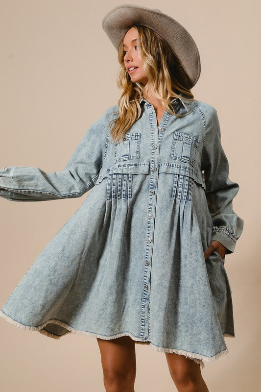 Dames Knoopjurk van Licht Denim met Mineral Wash 1
