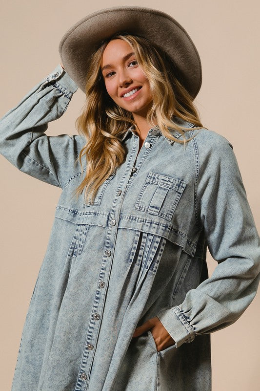 Dames Knoopjurk van Licht Denim met Mineral Wash 2