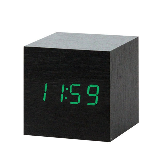 Digitale LED Wekker met Spraakbesturing en Modern Design 14
