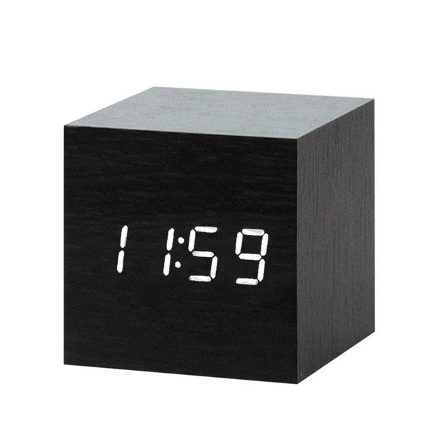 Digitale LED Wekker met Spraakbesturing en Modern Design 15