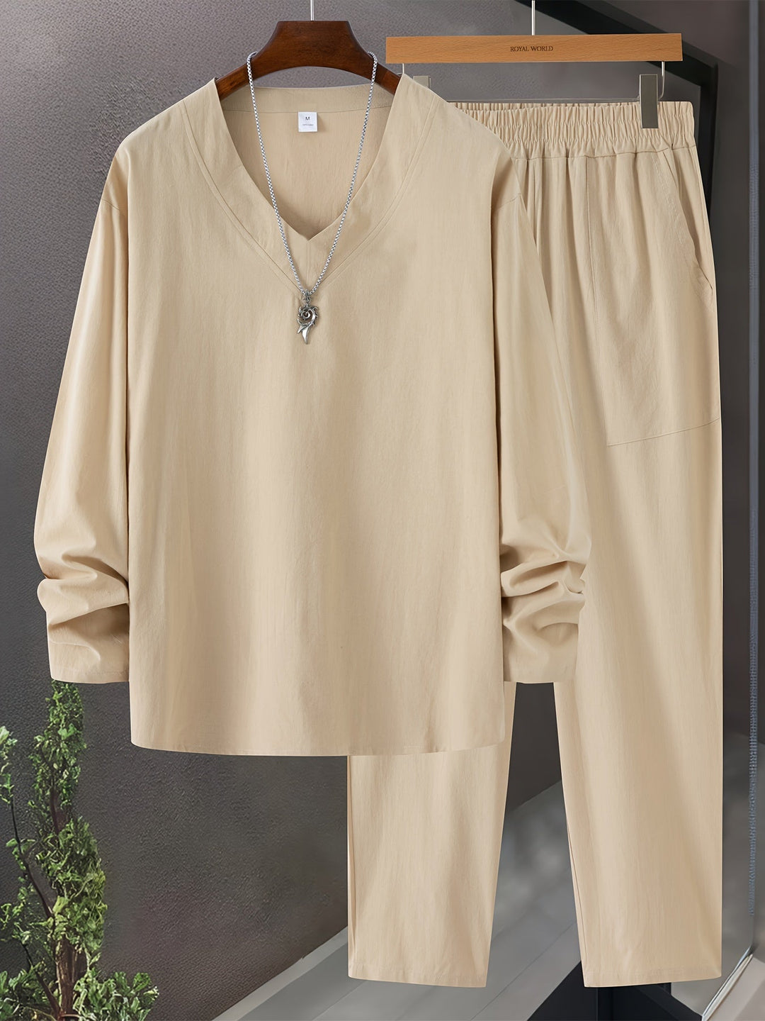 Heren Loungewear Set V-Hals Lange Mouwen Top en Ontspannen Pasvorm Broek met Zakken 2