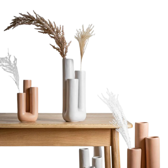 Moderne Decoratieve Vaas Drievoudige Buis voor Stijlvolle Interieurs