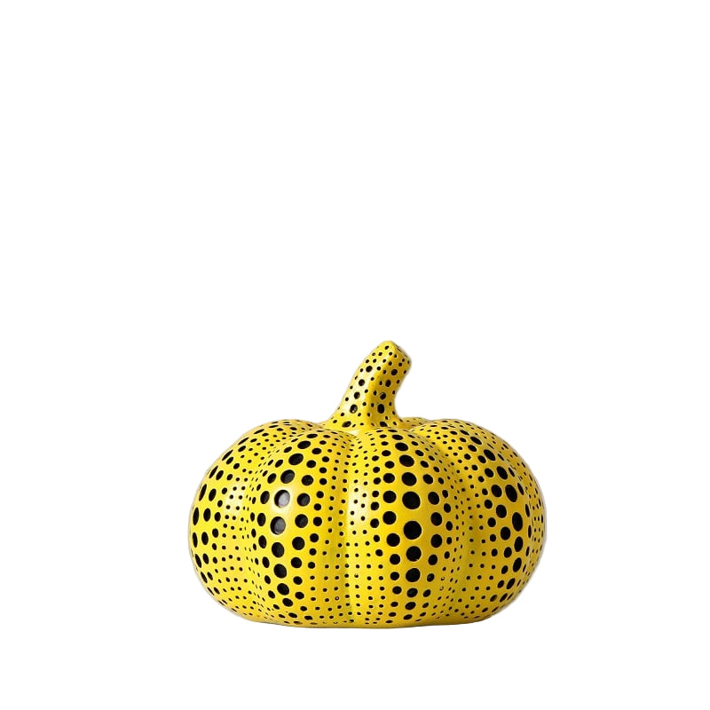 Moderne Pompoen Sculptuur in Kusama-Stijl 0