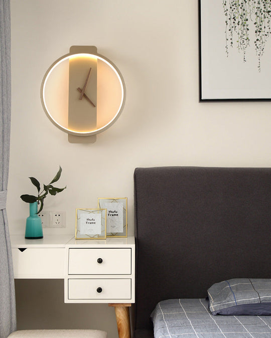 Moderne Wandklok met LED Verlichting 3
