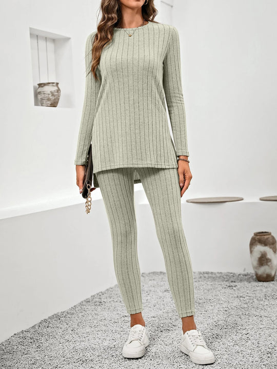 Gebreide damesset met lange mouwen en broek