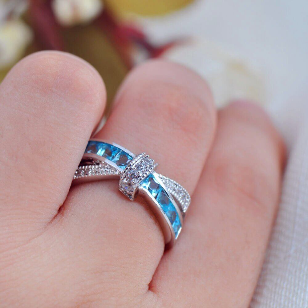 Criss Cross Kristal Ring Belleza