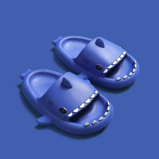Baby en kinder slippers met haai Belleza