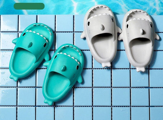 Baby en kinder slippers met haai Belleza