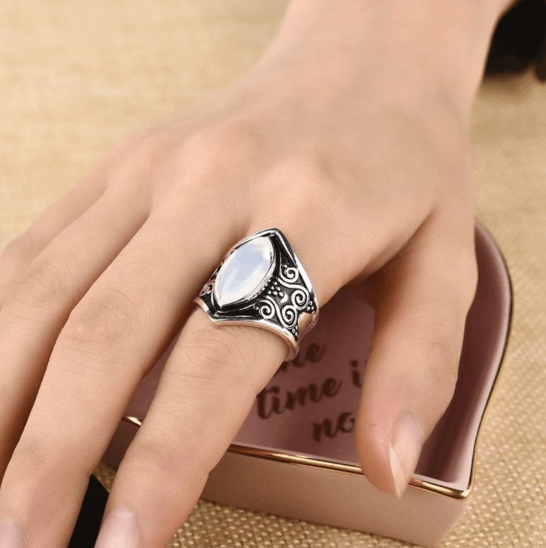 Boheemse stijl maansteen ring Belleza